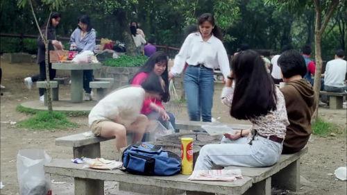 杭州音乐老师吃瓜事件,网络舆论下的教育伦理探讨