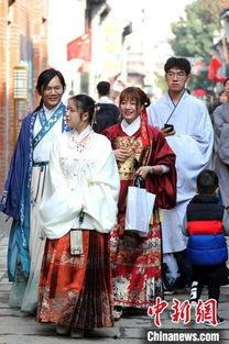 南京汉服吃瓜,一场穿越古今的“吃瓜”盛宴