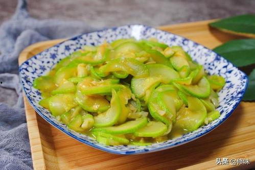 小胖仔吃瓜,小胖仔的瓜田奇遇记