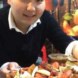 盼盼吃偷瓜,一场童趣盎然的夏日冒险