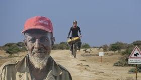 骑行吃瓜vlog,畅游美景，品味生活点滴