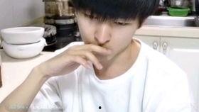 学霸开心吃瓜,开心吃瓜，畅享青春