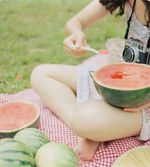 夏天就是不停吃瓜