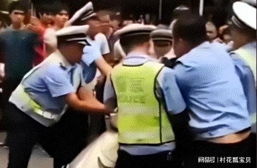 警察做吃瓜群众,警察视角下的吃瓜群众众生相