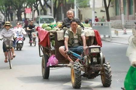 爬坡时吃瓜,轻松应对挑战的趣味攻略