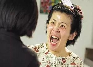 喜剧女演员吃瓜事件,真相揭秘引热议