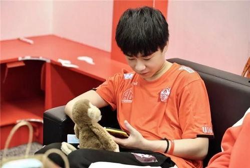 瓶子吃瓜ag转会  第3张